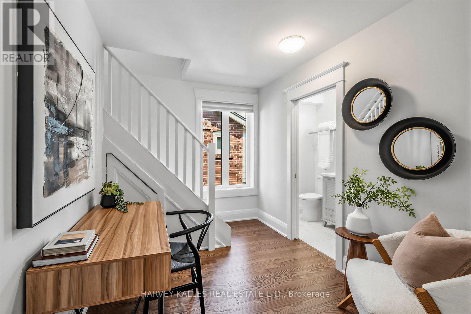 61 Appleton Avenue, Toronto, Ontario  M6E 3A4 - Photo 17 - C13668802