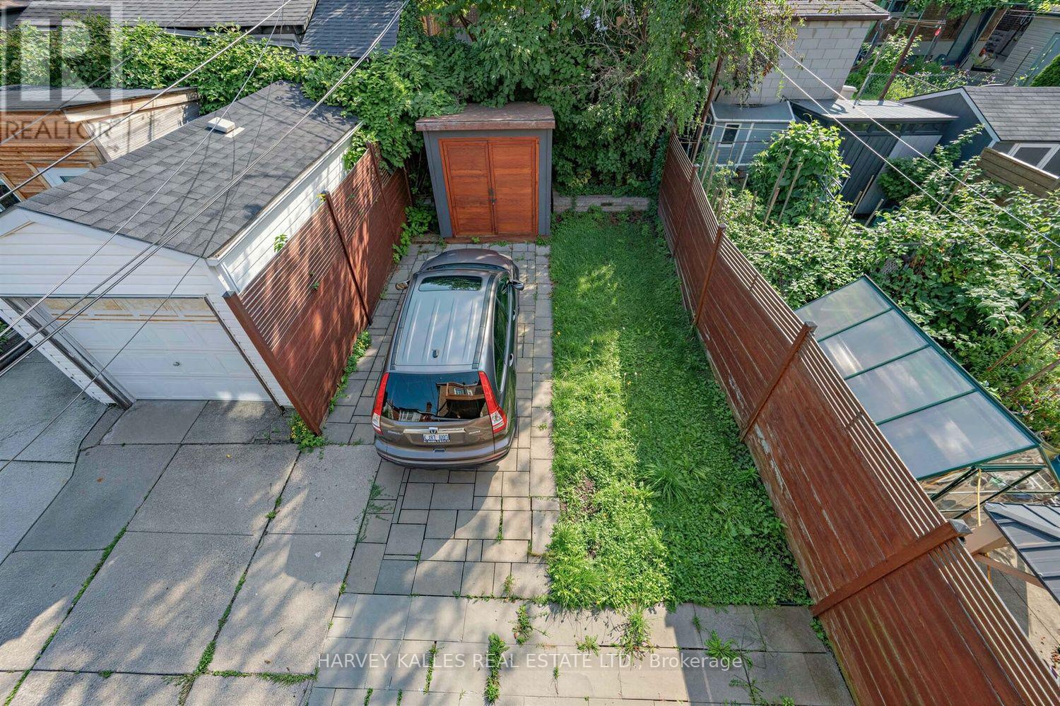 61 Appleton Avenue, Toronto, Ontario  M6E 3A4 - Photo 26 - C13668802