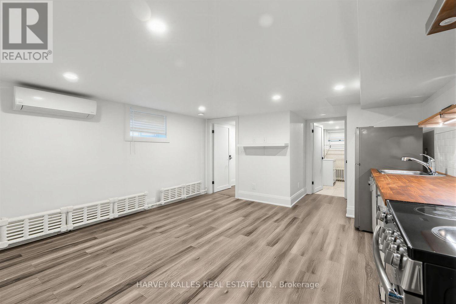 61 Appleton Avenue, Toronto, Ontario  M6E 3A4 - Photo 32 - C13668802