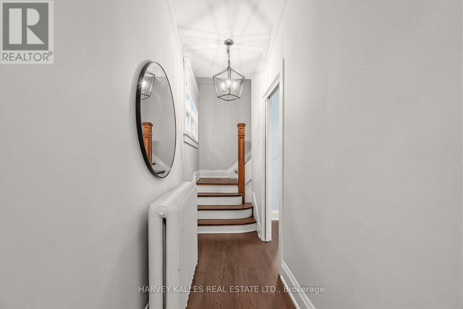 61 Appleton Avenue, Toronto, Ontario  M6E 3A4 - Photo 35 - C13668802