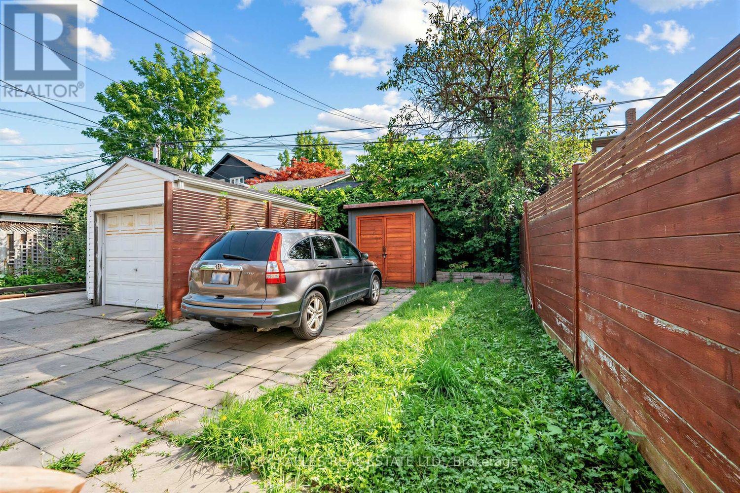 61 Appleton Avenue, Toronto, Ontario  M6E 3A4 - Photo 36 - C13668802
