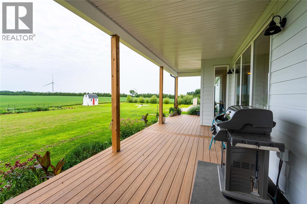 8049 Northville Road, Lambton Shores, Ontario  N0M 2N0 - Photo 36 - 26017518