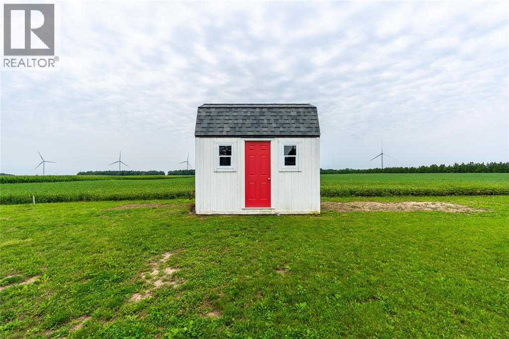 8049 Northville Road, Lambton Shores, Ontario  N0M 2N0 - Photo 43 - 26017518