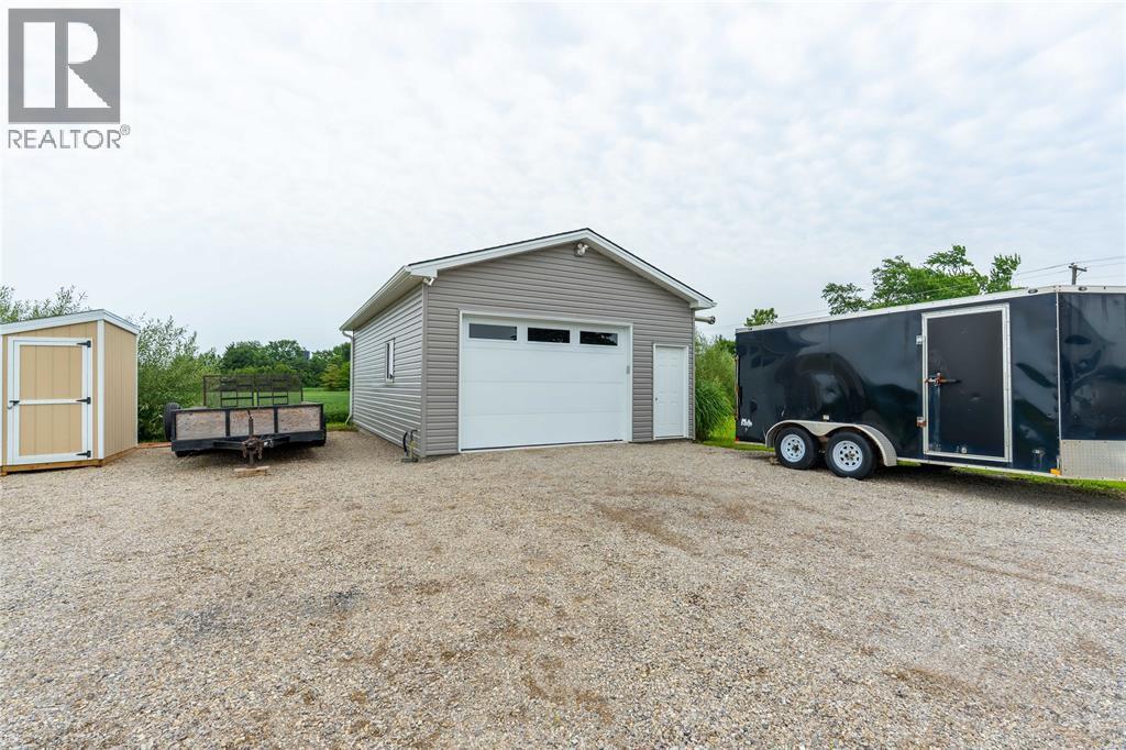 8049 Northville Road, Lambton Shores, Ontario  N0M 2N0 - Photo 45 - 26017518