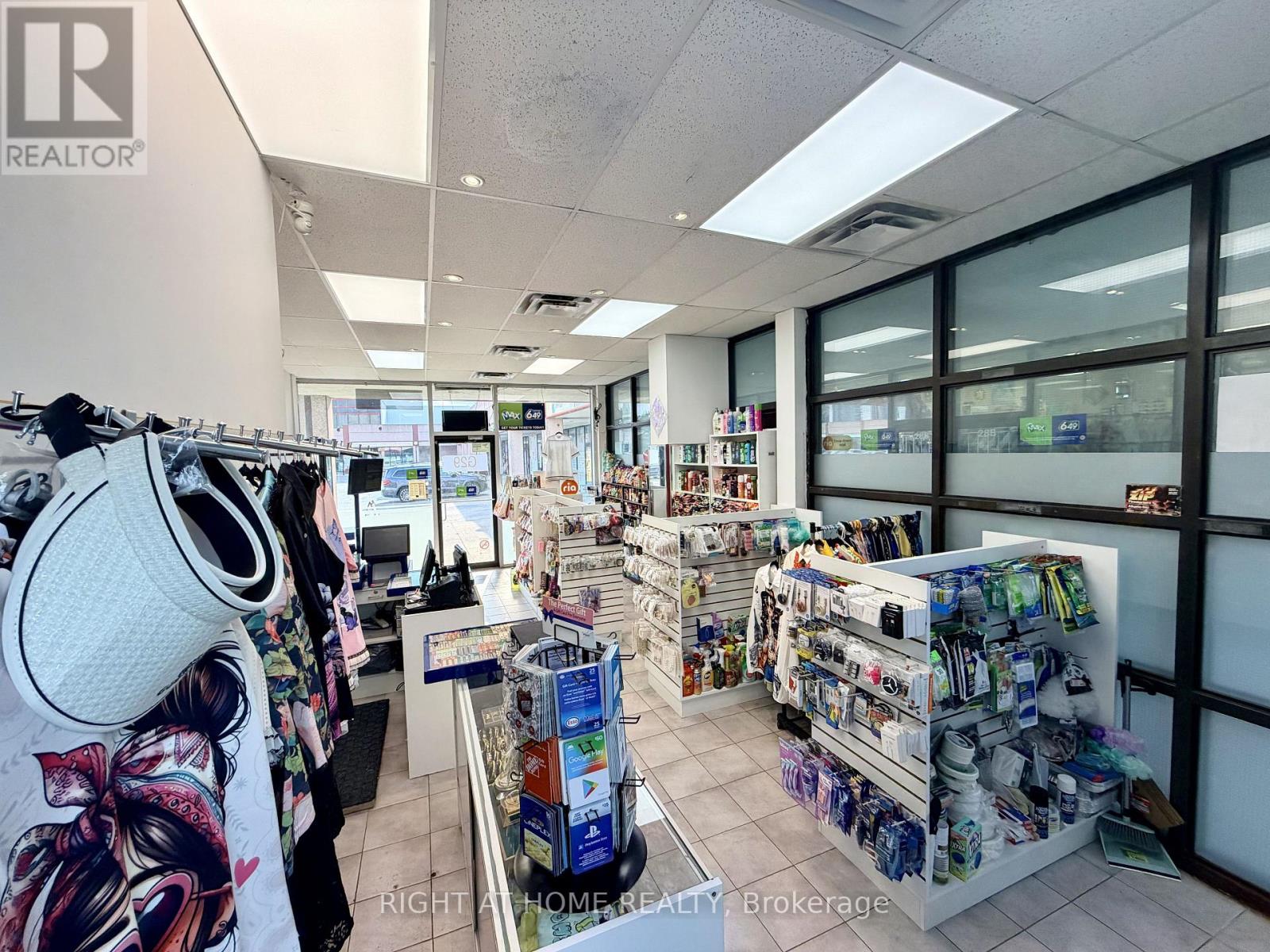 8 Glen Watford Drive, Toronto, Ontario  M1S 2C1 - Photo 14 - E13668686