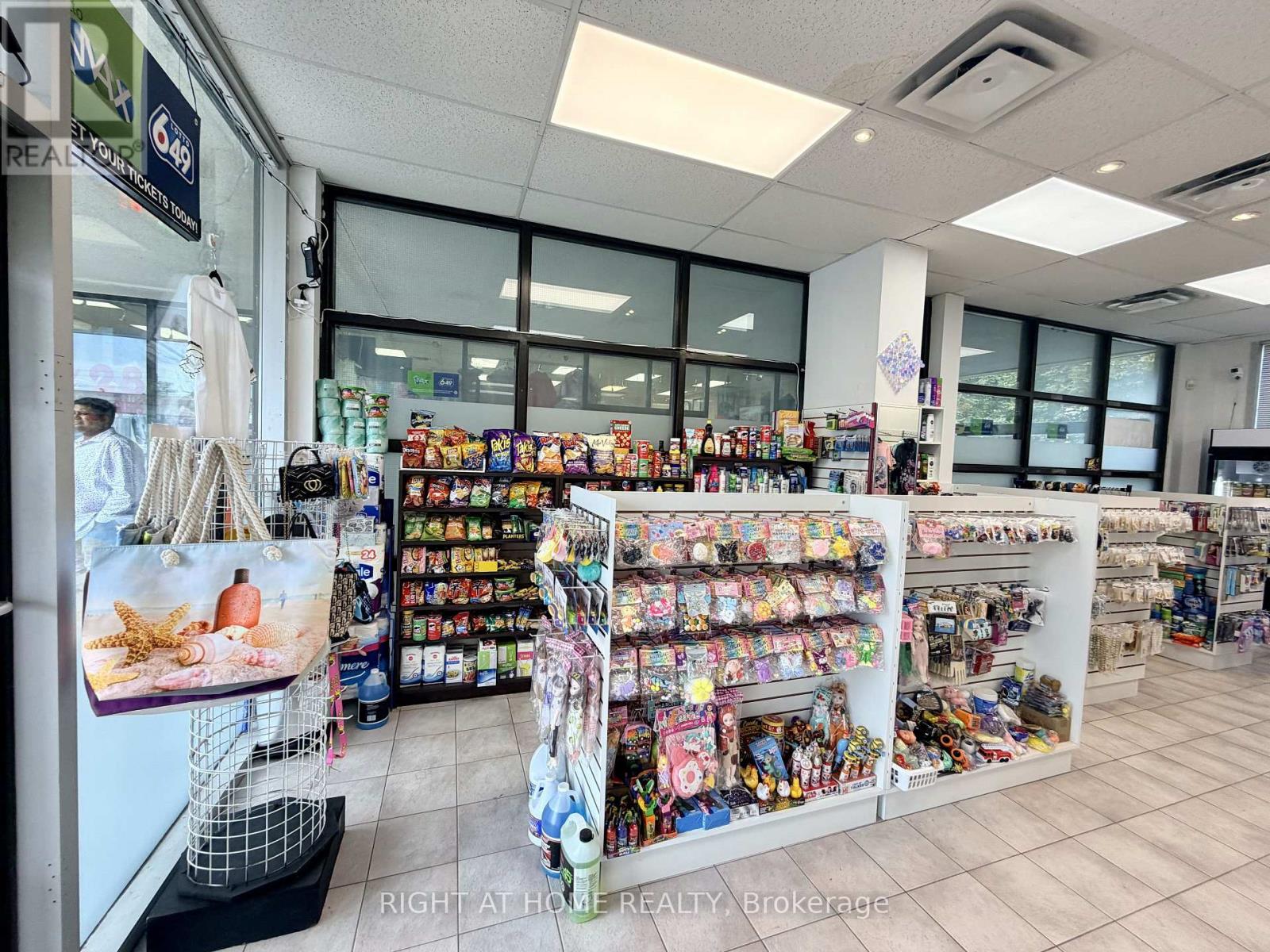 8 Glen Watford Drive, Toronto, Ontario  M1S 2C1 - Photo 19 - E13668686
