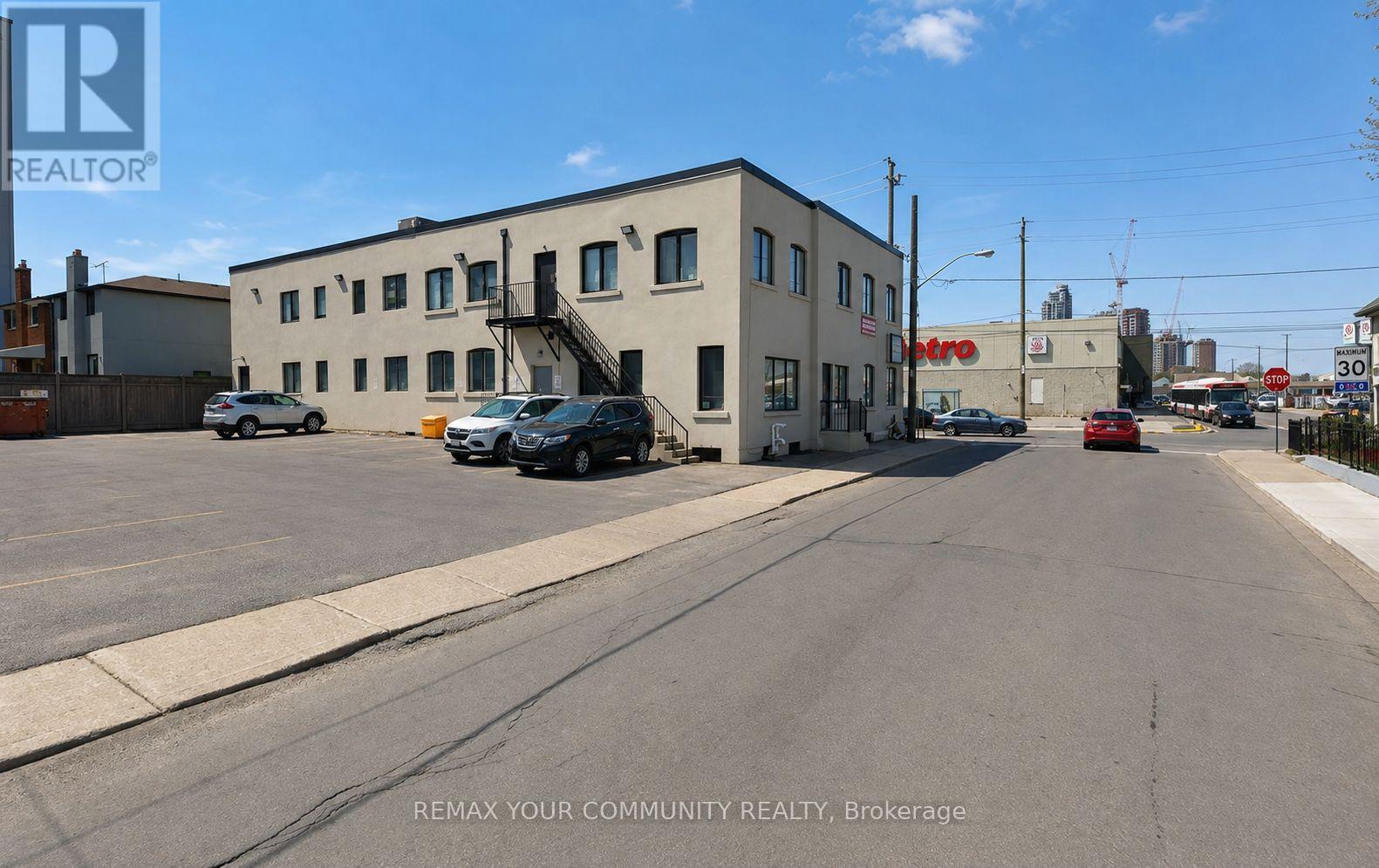 Lower Level - 521 Victoria Park Avenue, Toronto, Ontario M4C 5H1 - Photo 5 - E13668796
