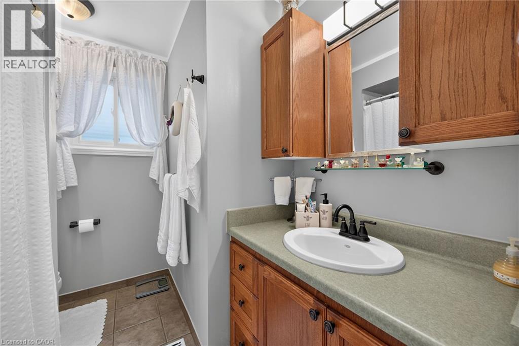 49 Brookstream Court, Hamilton, Ontario  L8K 6J3 - Photo 29 - 40855469