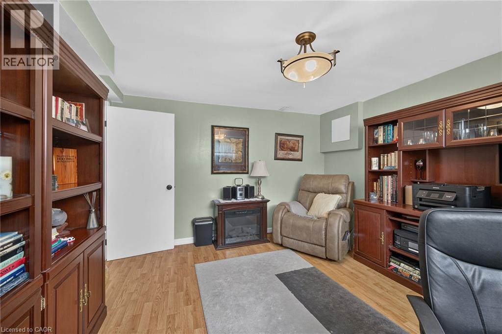 49 Brookstream Court, Hamilton, Ontario  L8K 6J3 - Photo 37 - 40855469