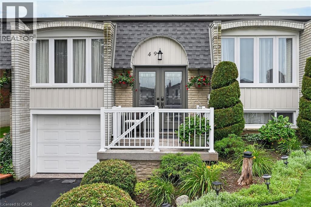 49 Brookstream Court, Hamilton, Ontario  L8K 6J3 - Photo 4 - 40855469