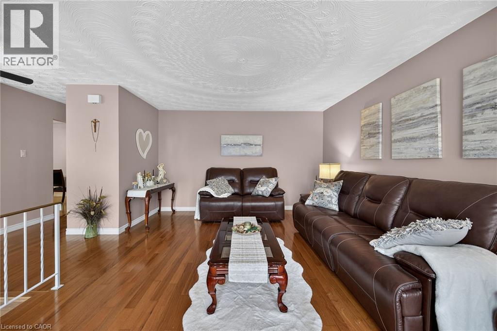 49 Brookstream Court, Hamilton, Ontario  L8K 6J3 - Photo 7 - 40855469