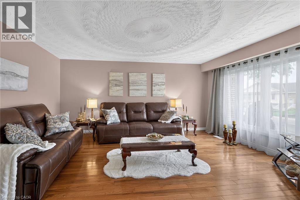 49 Brookstream Court, Hamilton, Ontario  L8K 6J3 - Photo 8 - 40855469