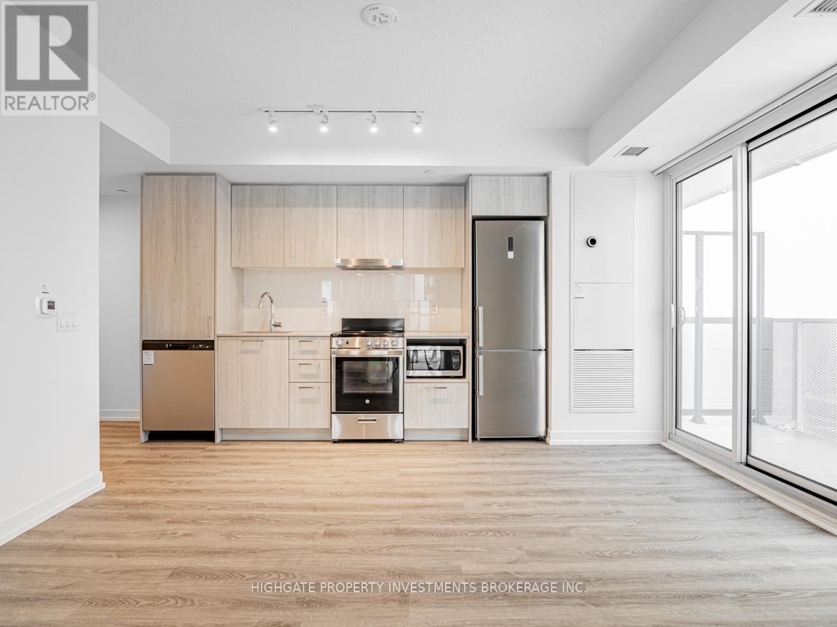 2011 - 195 Commerce Street, Vaughan, Ontario  L4K 5Z7 - Photo 11 - N13668658