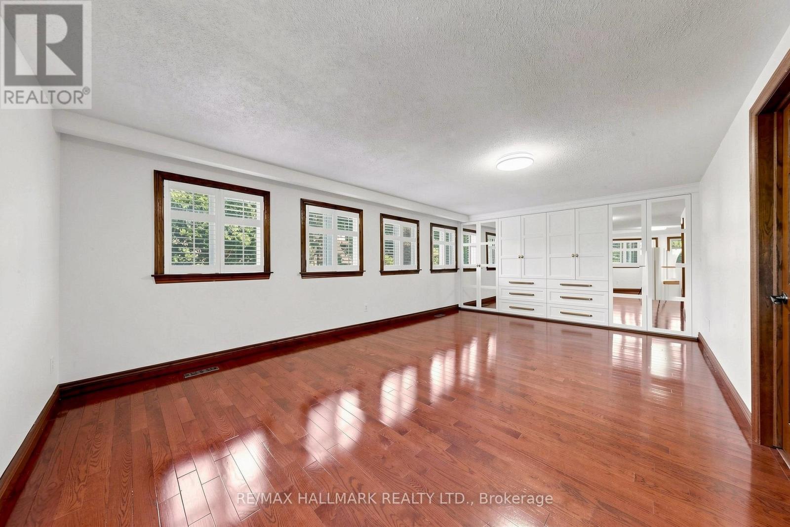 145 Old Surrey Lane, Richmond Hill, Ontario  L4C 6R9 - Photo 14 - N13668750