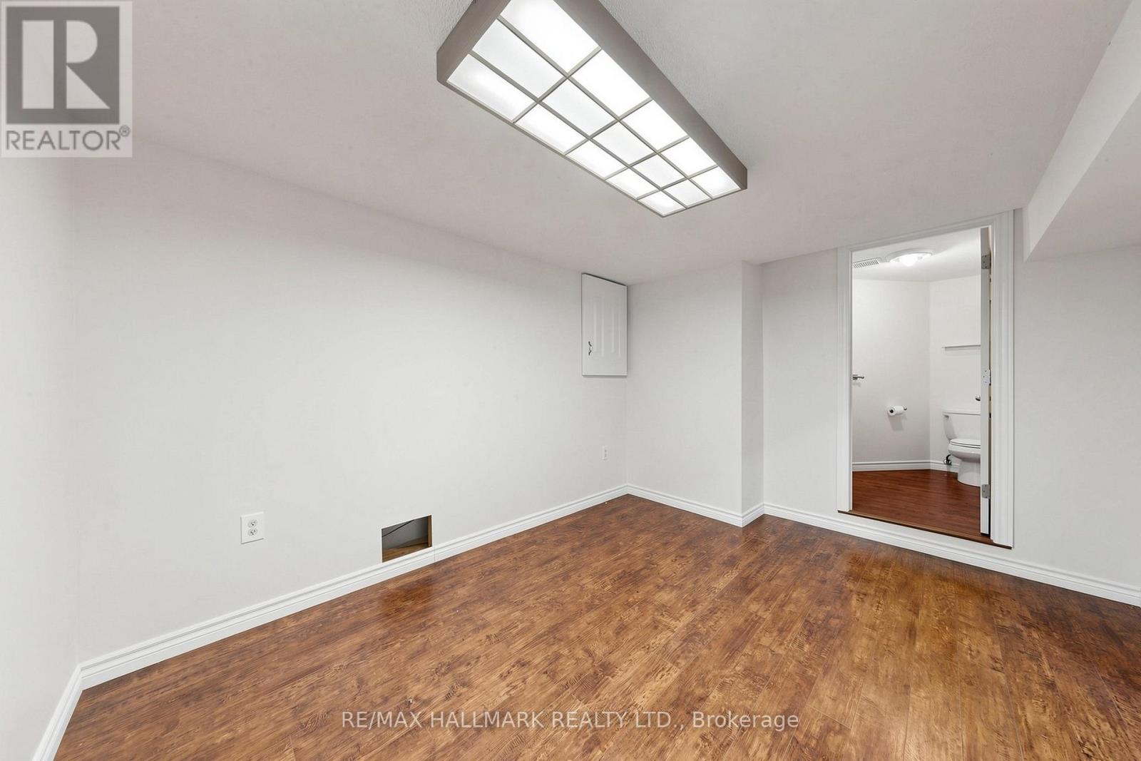 145 Old Surrey Lane, Richmond Hill, Ontario  L4C 6R9 - Photo 25 - N13668750