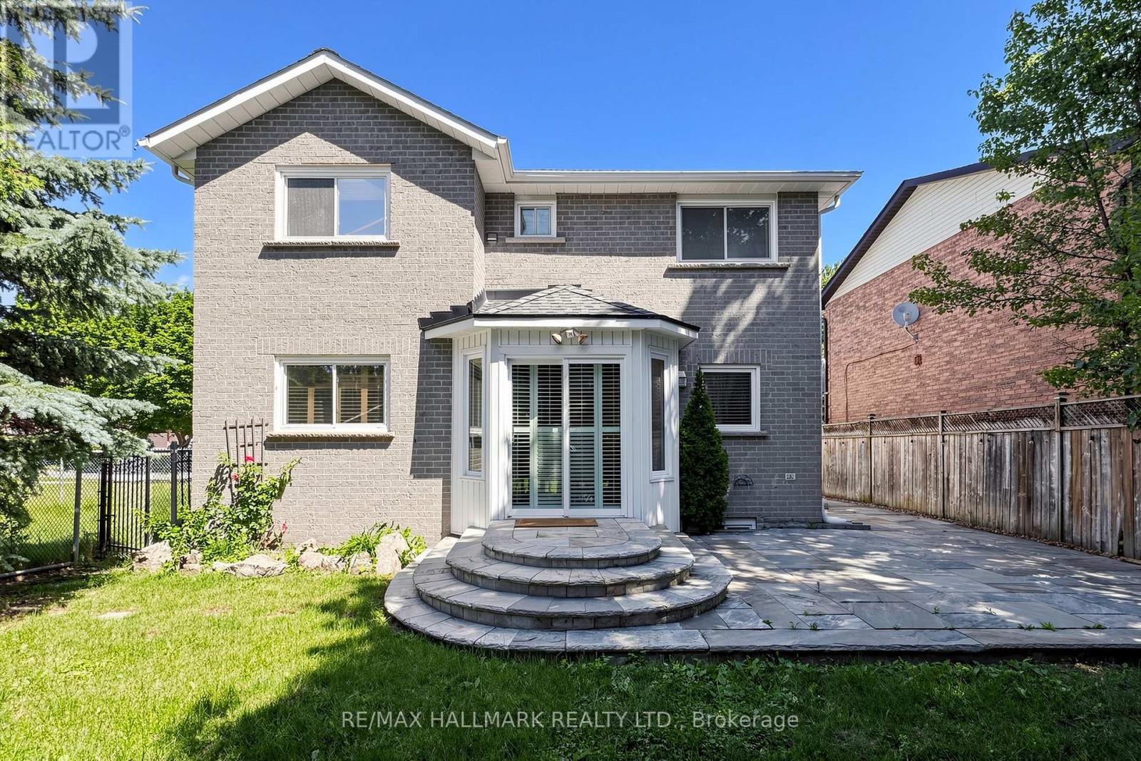 145 Old Surrey Lane, Richmond Hill, Ontario  L4C 6R9 - Photo 27 - N13668750