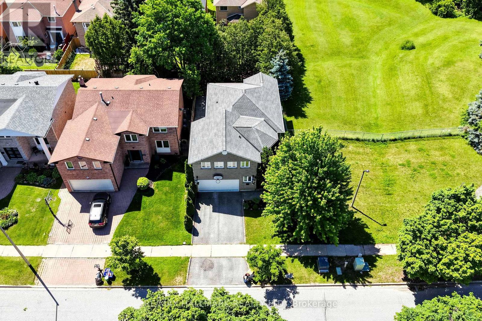 145 Old Surrey Lane, Richmond Hill, Ontario  L4C 6R9 - Photo 32 - N13668750
