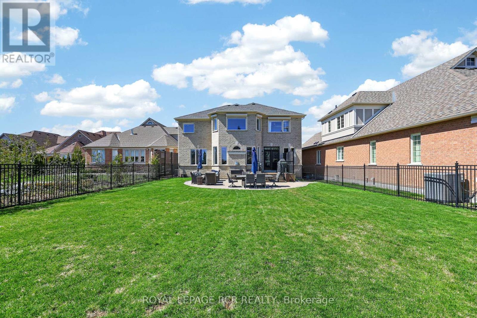 14 Emerald Heights Drive, Whitchurch-Stouffville, Ontario  L4A 0C8 - Photo 34 - N13668772