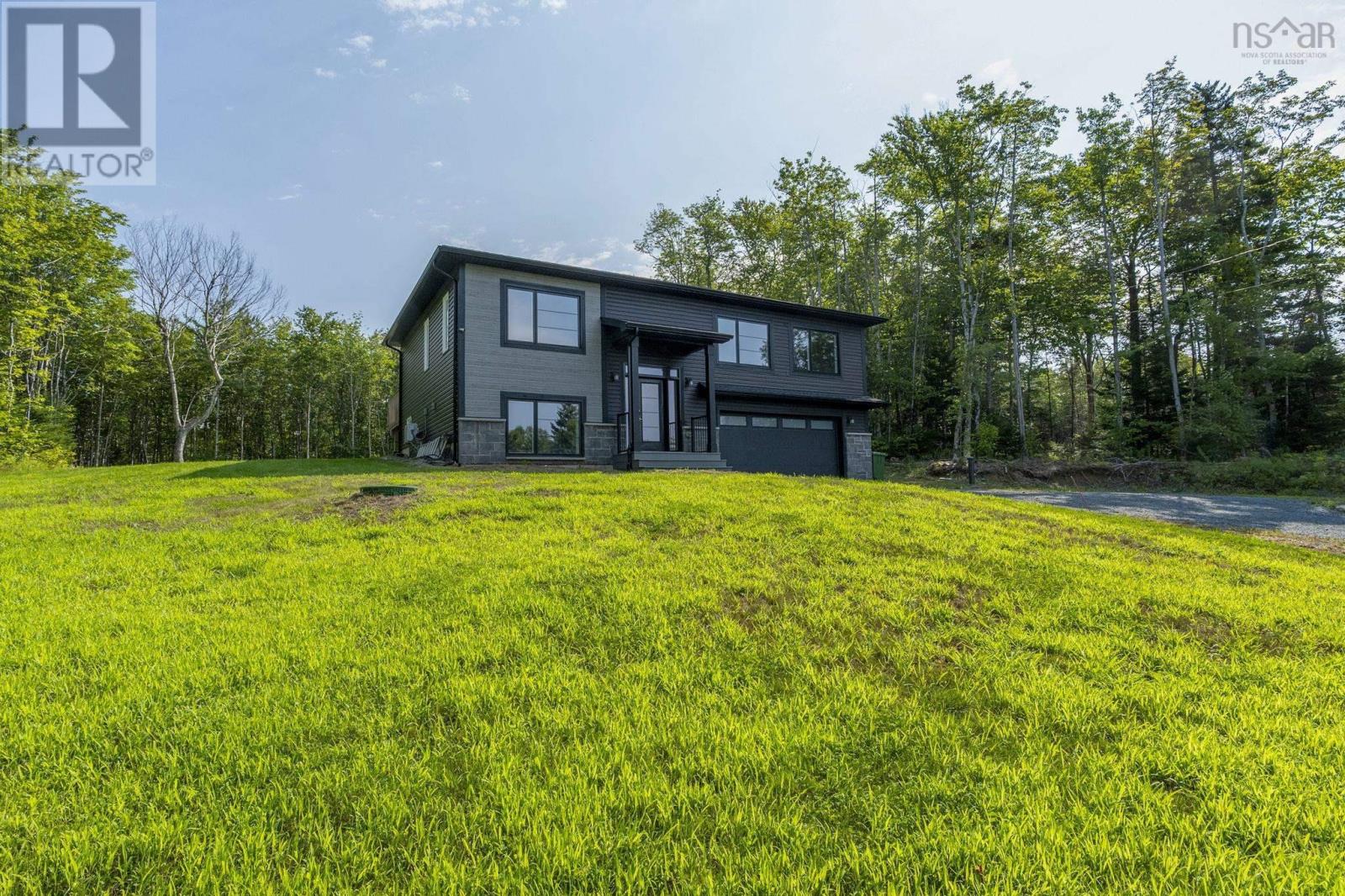 105 Coltsfoot Lane, Middle Sackville, Nova Scotia  B4E 0R6 - Photo 1 - 202620399