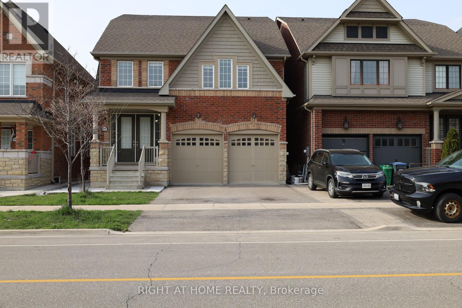 95 BONNIEGLEN FARM BOULEVARD, Caledon, Ontario