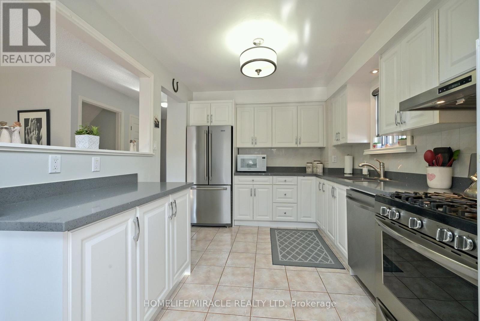 27 - 121 Falconer Drive, Mississauga, Ontario L5N 2K8 - Photo 9 - W13449946