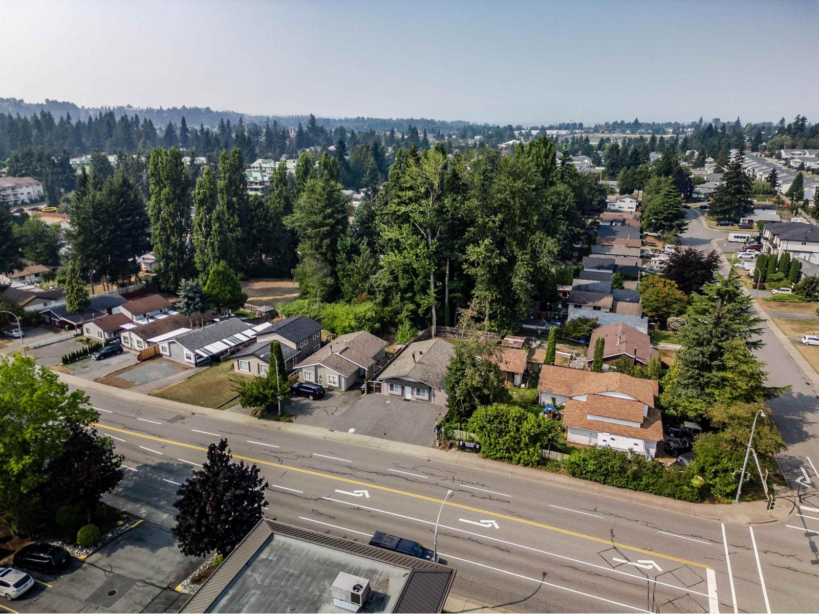 32565 George Ferguson Way, Abbotsford, British Columbia  V2T 4C8 - Photo 4 - R3152420