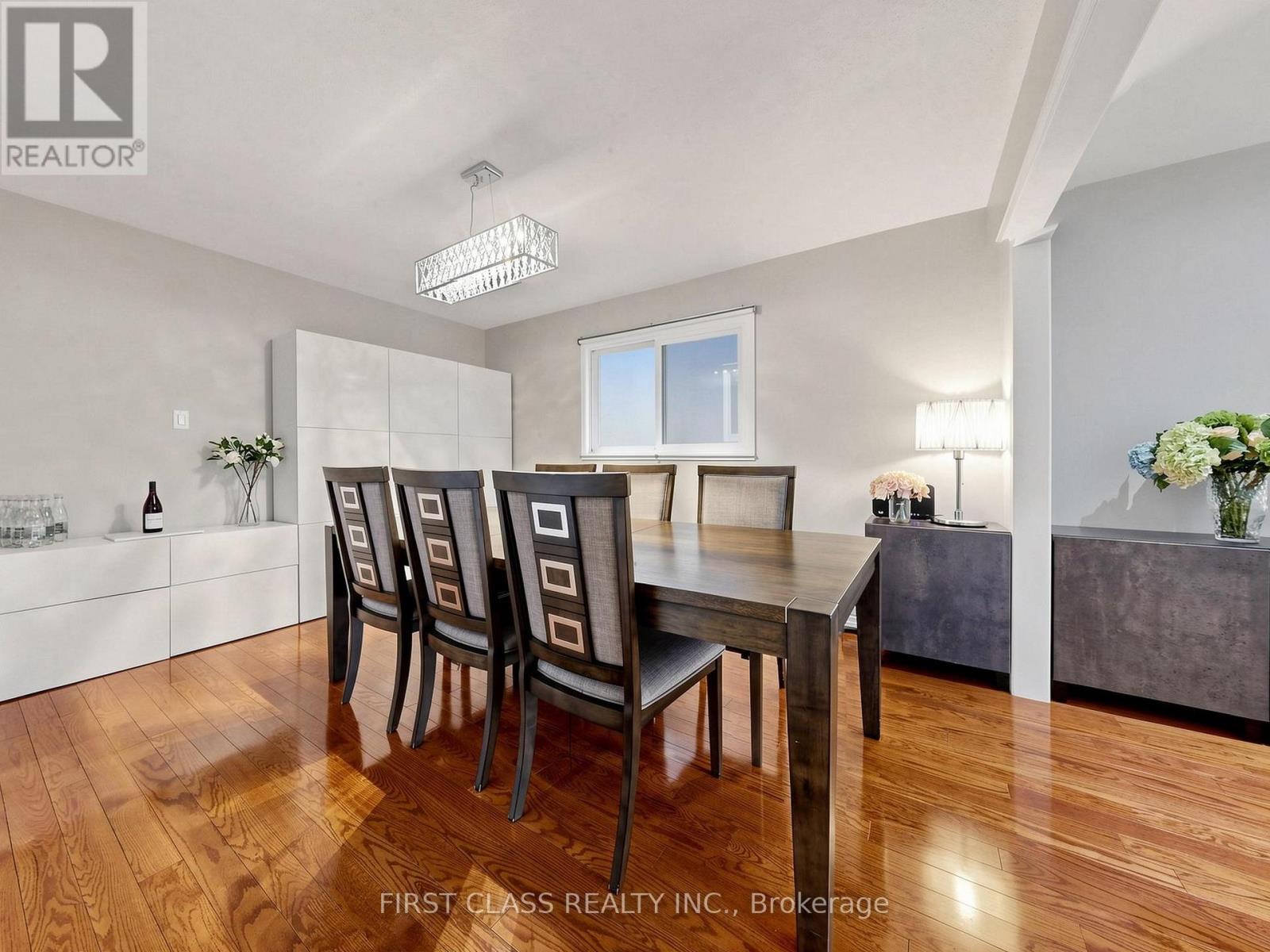 967 White Clover Way, Mississauga, Ontario  L5V 1E7 - Photo 15 - W13591432