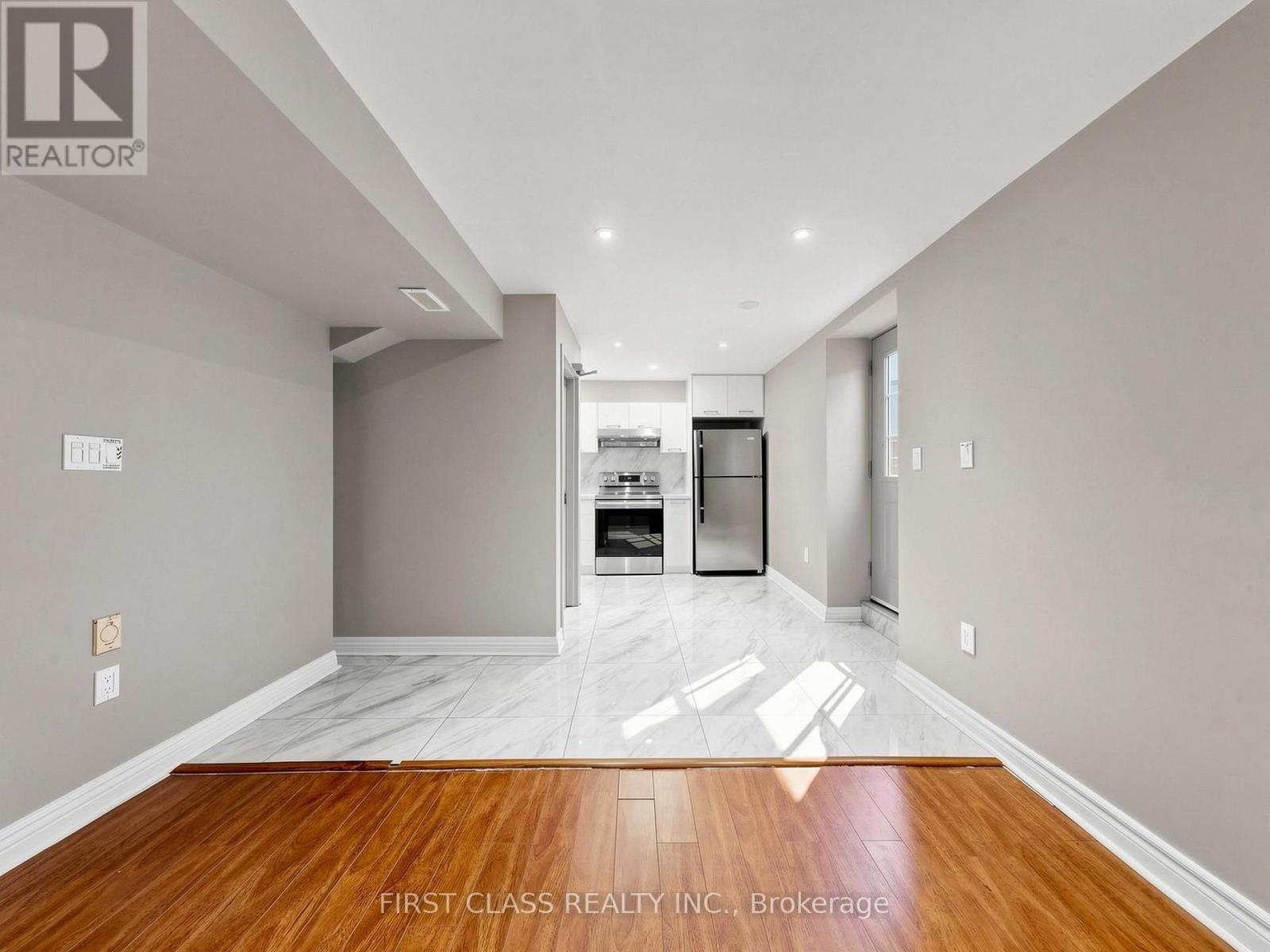 967 White Clover Way, Mississauga, Ontario  L5V 1E7 - Photo 34 - W13591432
