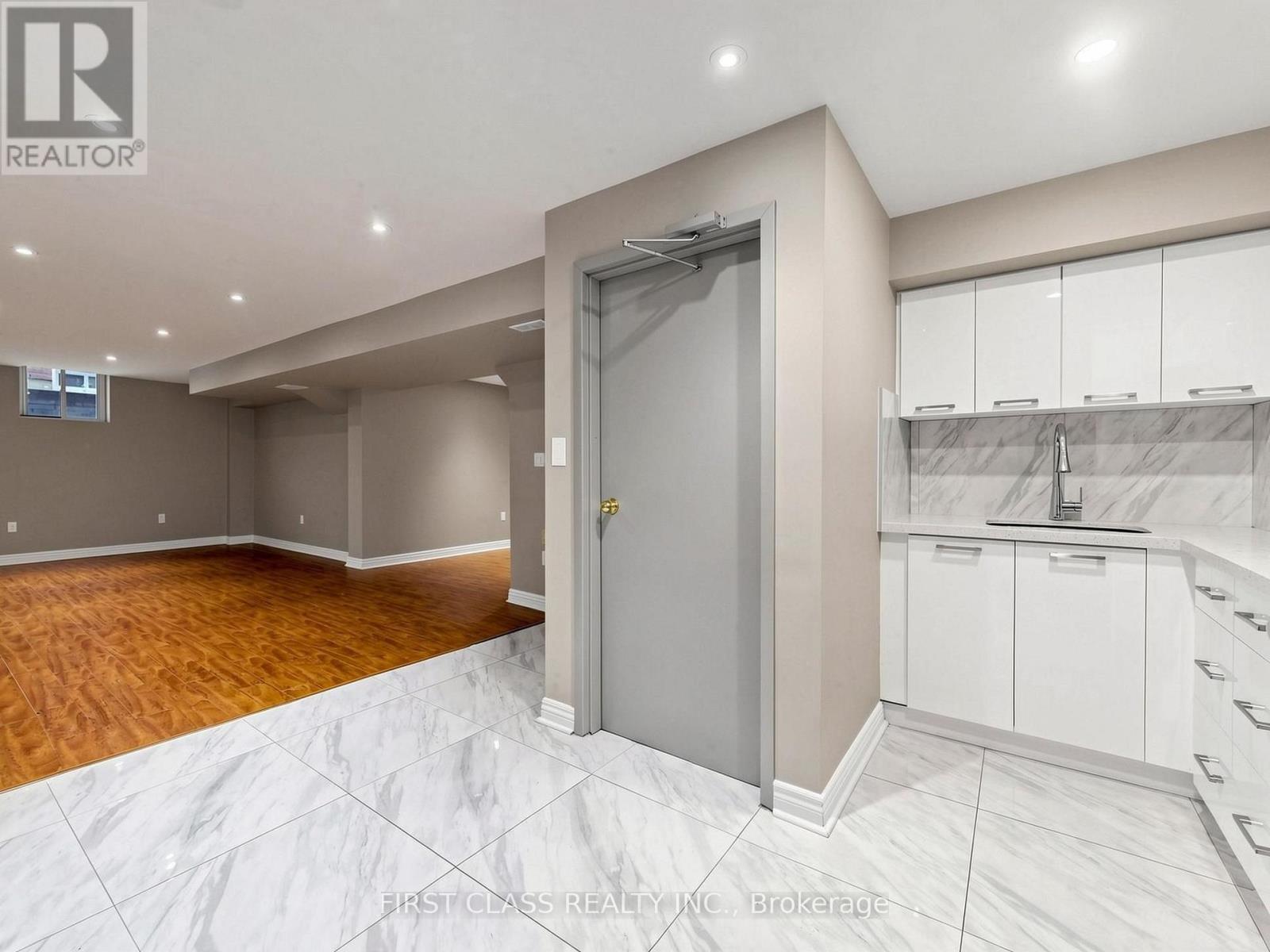967 White Clover Way, Mississauga, Ontario  L5V 1E7 - Photo 39 - W13591432