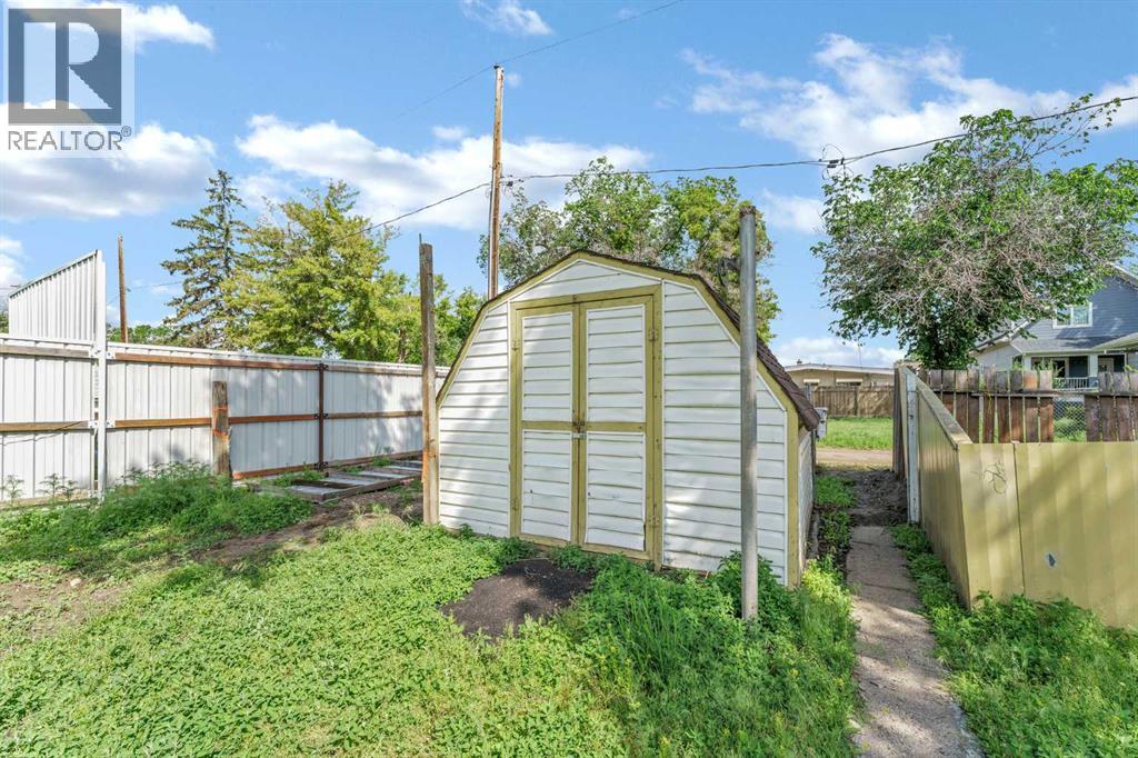 960 5 Street SE, Medicine Hat, Alberta  T1A 0P4 - Photo 40 - A2320291