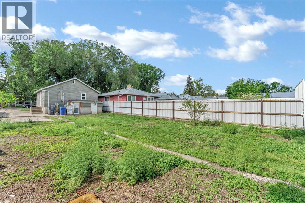 960 5 Street SE, Medicine Hat, Alberta  T1A 0P4 - Photo 39 - A2320291