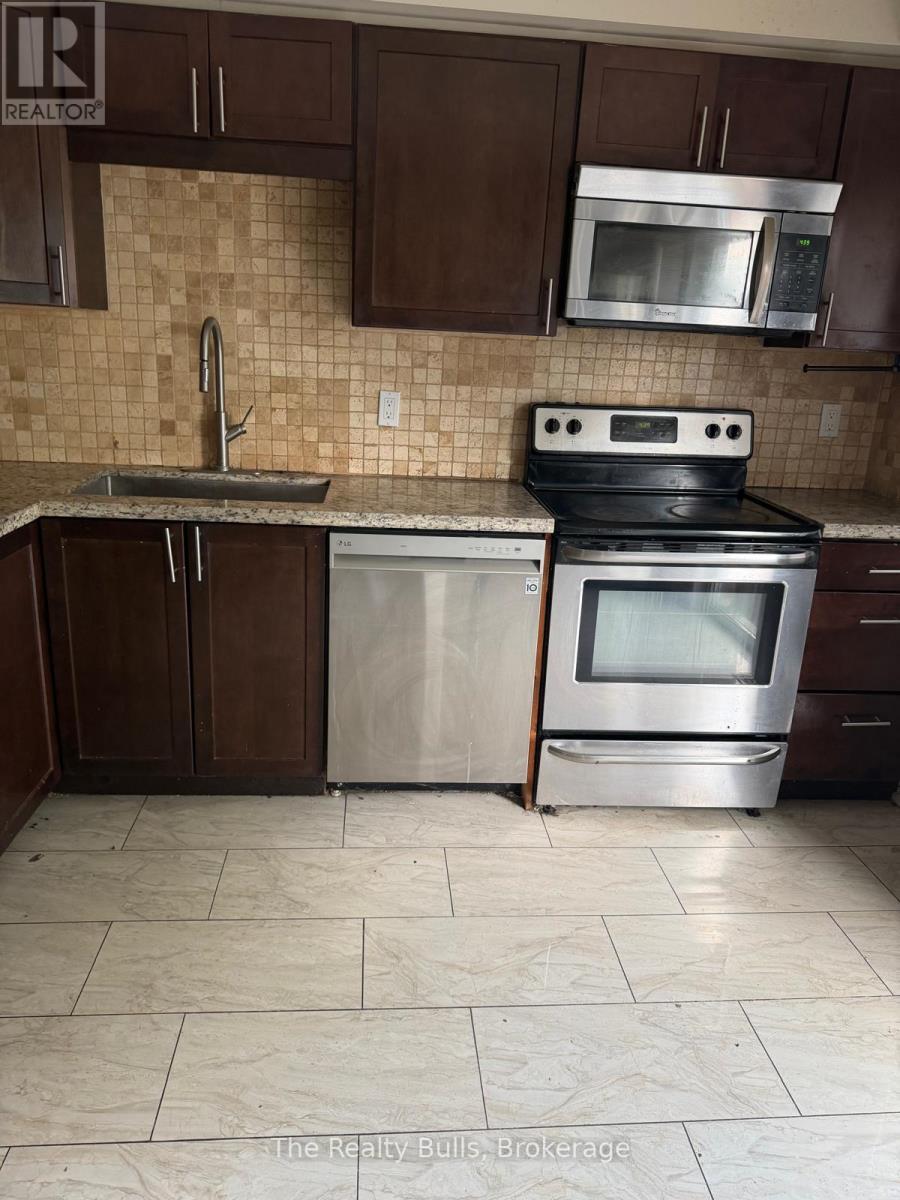 76 - 76 Spadina Road, Brampton, Ontario L6X 4X6 - Photo 4 - W13668654