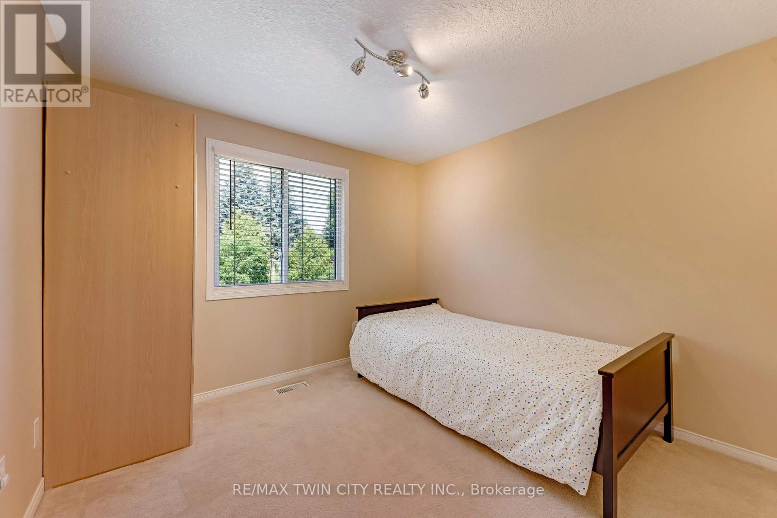 42 Briarmeadow Crescent, Kitchener, Ontario  N2A 4C5 - Photo 19 - X13668646