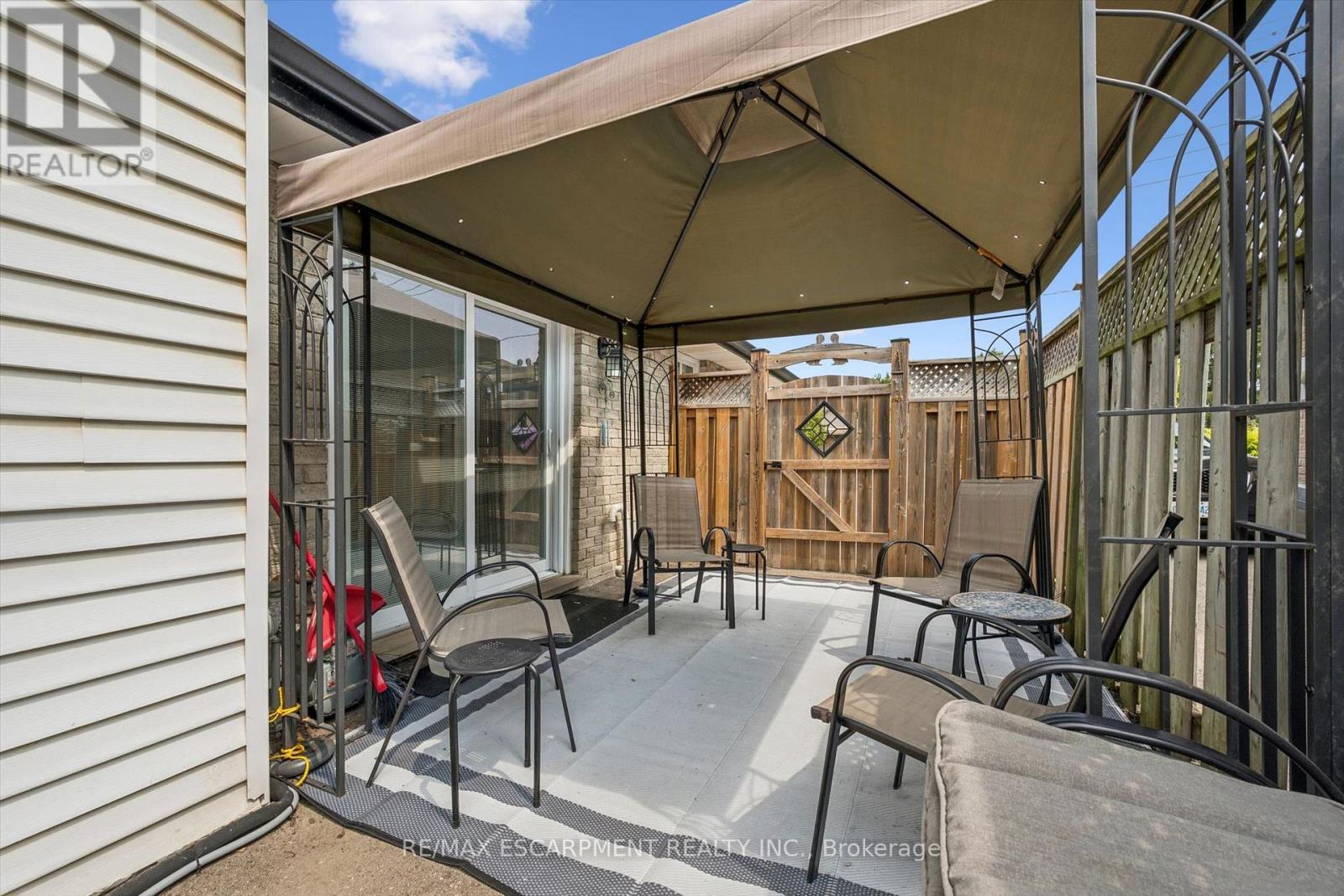 847 Doon Village Road, Kitchener, Ontario  N2P 1A1 - Photo 33 - X13668714