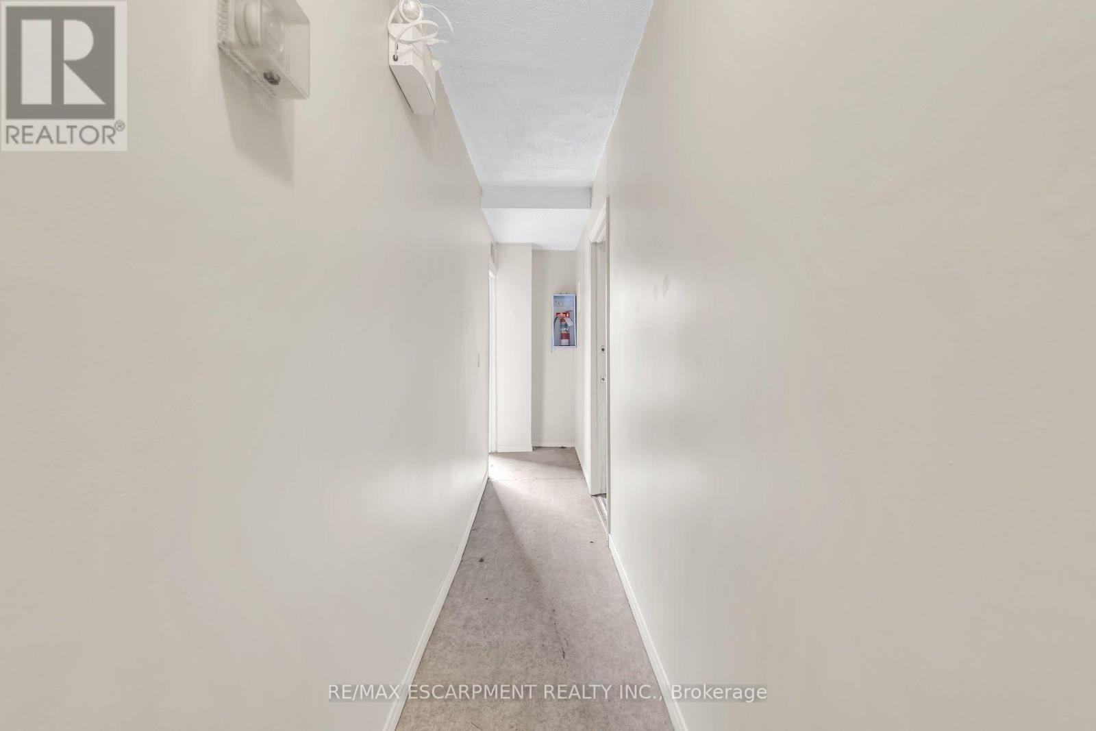 1367 Cannon Street E, Hamilton, Ontario  L8H 1W2 - Photo 12 - X13668816