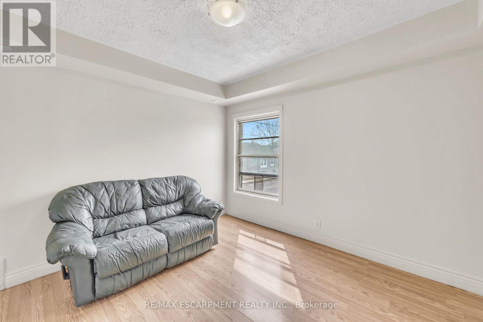 1367 Cannon Street E, Hamilton, Ontario  L8H 1W2 - Photo 24 - X13668816