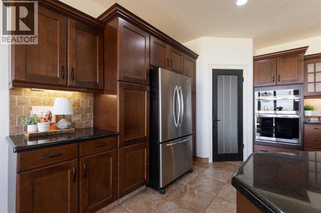 10 Palisades Mews NE, Medicine Hat, Alberta  T1C 2B5 - Photo 18 - A2334893