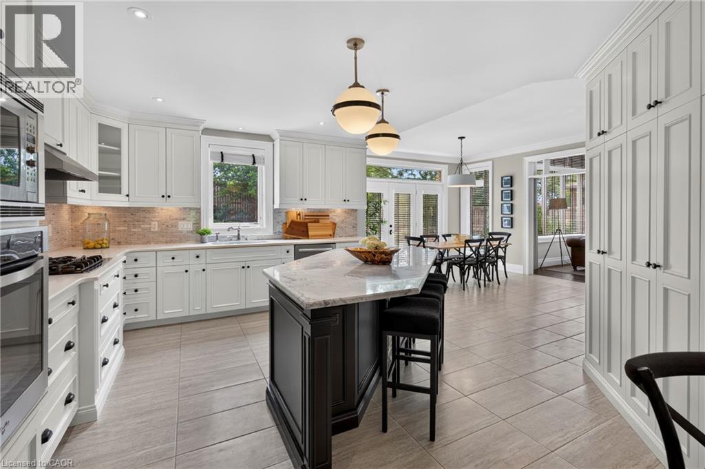 543 Werni Court, Waterloo, Ontario  N2V 2S7 - Photo 12 - 40847904