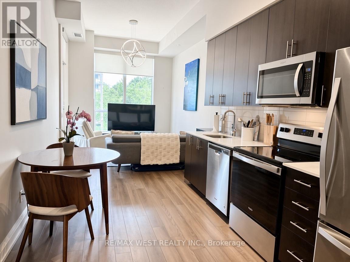 210 - 3121 SHEPPARD AVENUE E, Toronto, Ontario