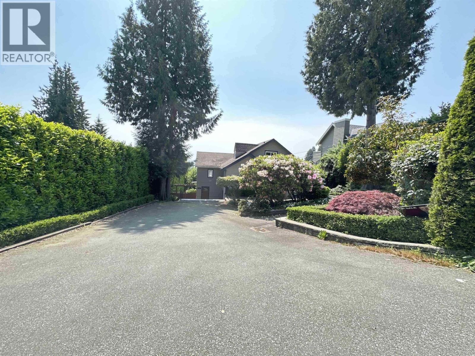 2522 Nelson Avenue, West Vancouver, British Columbia  V7V 2R6 - Photo 2 - R3140861
