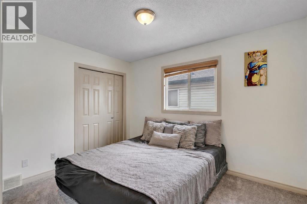 133 Everwoods Close SW, Calgary, Alberta  T2Y 5A6 - Photo 20 - A2326136