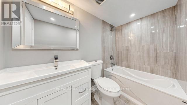 512 - 7440 Bathurst Street, Vaughan, Ontario  L4J 7K8 - Photo 12 - N13171858