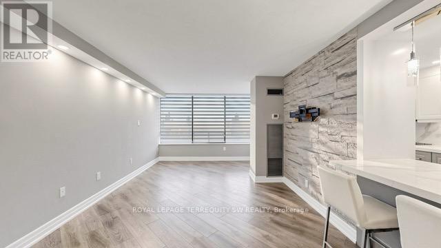 512 - 7440 Bathurst Street, Vaughan, Ontario  L4J 7K8 - Photo 10 - N13171858