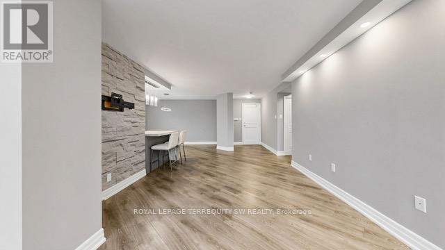 512 - 7440 Bathurst Street, Vaughan, Ontario  L4J 7K8 - Photo 11 - N13171858