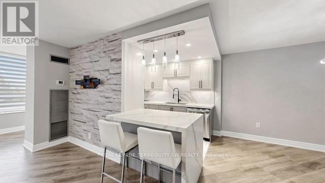512 - 7440 Bathurst Street, Vaughan, Ontario  L4J 7K8 - Photo 6 - N13171858