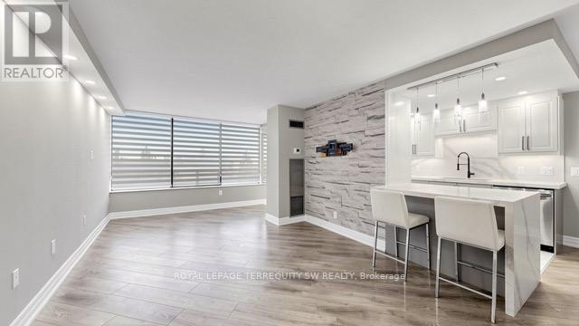 512 - 7440 Bathurst Street, Vaughan, Ontario  L4J 7K8 - Photo 8 - N13171858