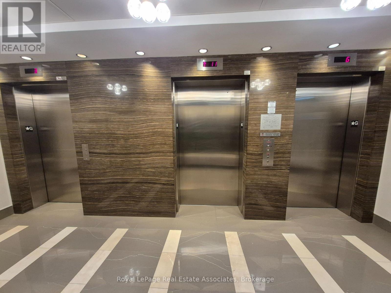 811 - 1055 Southdown Road, Mississauga, Ontario  L5J 0A3 - Photo 4 - W13665842