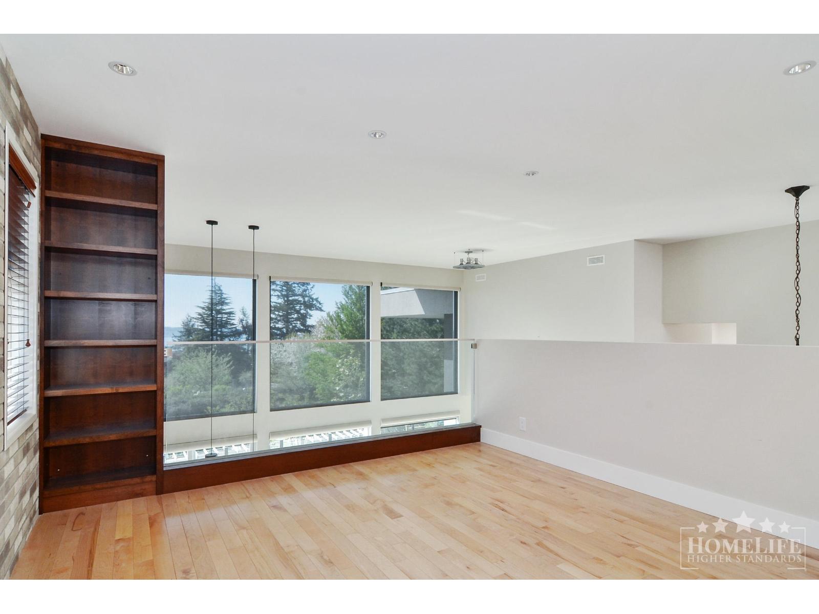 House 15728 Buena Vista Avenue, White Rock, British Columbia  V4B 1Z7 - Photo 18 - R3155321