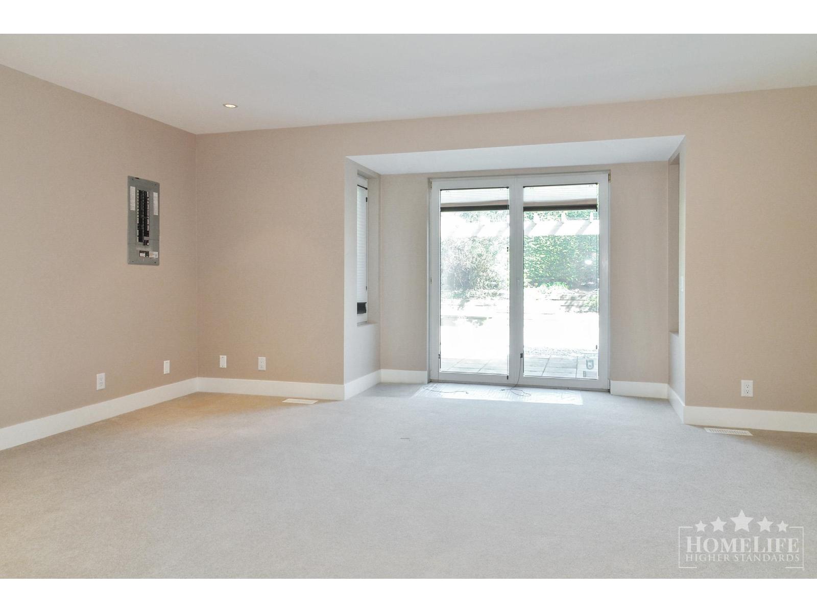 House 15728 Buena Vista Avenue, White Rock, British Columbia  V4B 1Z7 - Photo 8 - R3155321