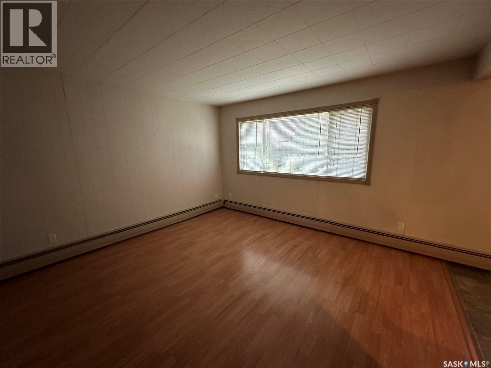 113 3rd Street E, St. Walburg, Saskatchewan  S0M 0E2 - Photo 10 - SK045403